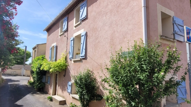 Charming Village House With 101 M2 Of Living Space, 4 Bedrooms And A Lovely Sunny Terrace. for sale for 209,000&euro; in Hérault, Languedoc-Roussillon