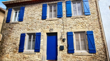 Magnificent Stone Village House With Charming Courtyard And Non Attached Garden. Sold Fully Furnished for sale for 145,200€ in Aude, Languedoc-Roussillon
