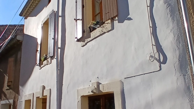 Beautiful Town House Full Of Character Offering 195 M2 Of Living Space, A Delightful Courtyard With Jacuzzi And A Pleasant Terrace, In The Heart Of The Center for sale for 320,760&euro; in Hérault, Languedoc-Roussillon