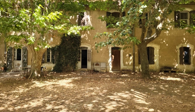 Former Wine-Growing Estate: A Truly Unique Property, Comprising 3 Dwellings, Farm Buildings And Set On 2109 M2 Of Land. for sale for 355,000&euro; in Aude, Languedoc-Roussillon