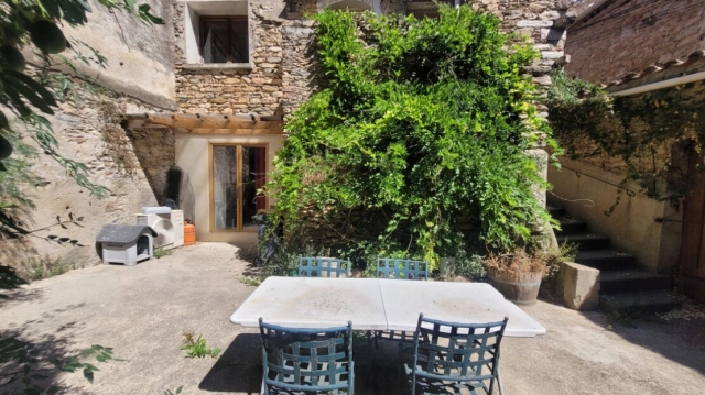 Beautiful Stone House With 177 M2 Of Living Space, Courtyard And Terrace. for sale for 235,000&euro; in Hérault, Languedoc-Roussillon