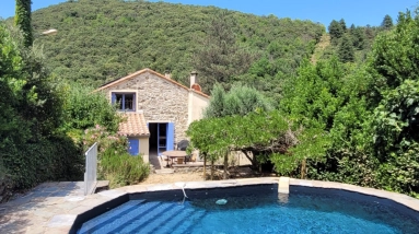 5 Bedroom(s) - 3 Bathroom(s) - 8,655m² land for sale in Hérault, Languedoc-Roussillon, France - FrenchPropertyPortal.com Very Pretty Country House With 145 M2 Of Living Space On 1255 M2 Of Land With Pool And 7400 M2 Of Non Attached Woods And Land. for sale for 336,960€ in Hérault, Languedoc-Roussillon