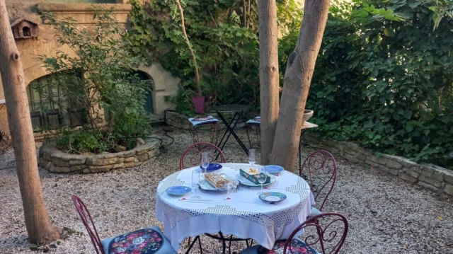 Stone Wine Storehouse Offering 110 M2 Of Floor Space With One Upper Floor And A 76 M2 Garden. for sale for 216,000&euro; in Hérault, Languedoc-Roussillon