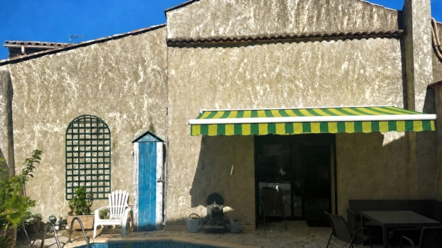 Rare Village House With 3 Bedrooms, 2 Bathrooms, Large Garage, 2 Terraces And A Heated Pool. A Must See for sale for 198,000&euro; in Hérault, Languedoc-Roussillon