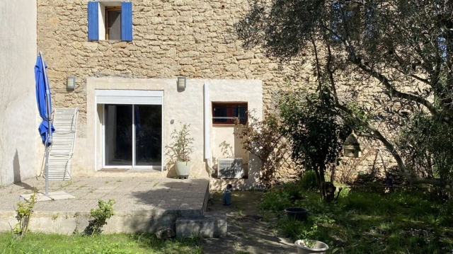 Beautiful And Rare Property Offering A Main House, A Studio And An Independent Guesthouse On A 545 M2 Plot With Garden And Well. for sale for 378,000&euro; in Hérault, Languedoc-Roussillon