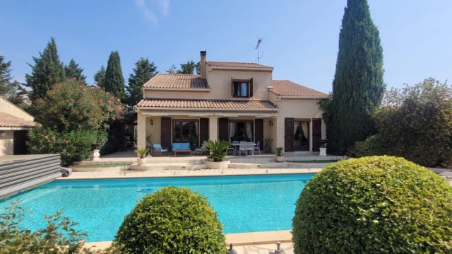 7 Bedroom(s) - 3 Bathroom(s) - 2,252m² land for sale in Hérault, Languedoc-Roussillon, France - FrenchPropertyPortal.com A Lovely Property Comprising Two Dwellings With Living Areas Of 160 M2 And 65 M2, A 28 M2 Studio Flat And 2,552 M2 Of Land With A Swimming Pool. for sale for 799,000€ in Hérault, Languedoc-Roussillon