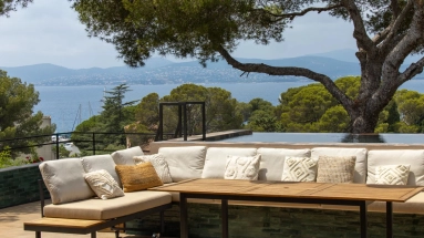 5 Bedroom(s) - 2 Bathroom(s) - 0 m² land for sale in Var, Provence-Alpes-Côte-d\'Azur, France - FrenchPropertyPortal.com St Raphaël, Ste Maxime Area for sale for 2,580,000€ in Var, Provence-Alpes-Côte-d\'Azur