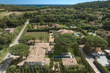 8 Bedroom(s) - 6 Bathroom(s) - 1,972m² land for sale in Var, Provence-Alpes-Côte-d\'Azur, France - FrenchPropertyPortal.com St. Tropez, Grimaud Area for sale for 8,700,000€ in Var, Provence-Alpes-Côte-d\'Azur
