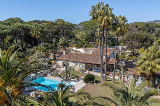 St Raphaël, Ste Maxime Area for sale for 4,500,000&euro; in Var, Provence-Alpes-Côte-d\'Azur