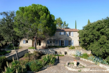 Uzes Area for sale for 1,690,000&euro; in Gard, Languedoc-Roussillon