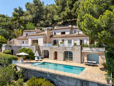 5 Bedroom(s) - 5 Bathroom(s) - 2,065m² land for sale in Alpes-Maritimes, Provence-Alpes-Côte-d'Azur, France - FrenchPropertyPortal.com Menton, Cap Martin Area for sale for 3,074,000€ in Alpes-Maritimes, Provence-Alpes-Côte-d'Azur