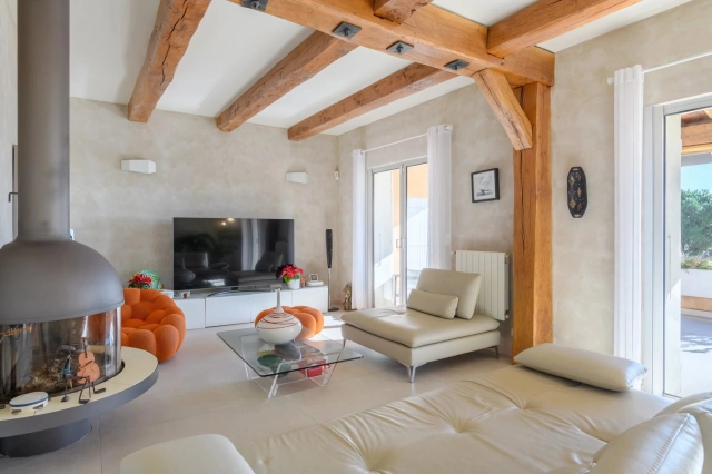 Provence Coast (Cassis to Cavalaire) for sale for 1,890,000&euro; in Calvados, Normandy