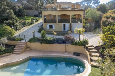 Provence Coast (Cassis to Cavalaire) for sale for 998,000&euro; in Var, Provence-Alpes-Côte-d\'Azur