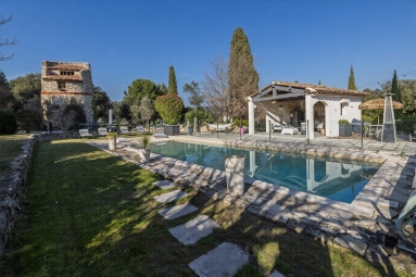 Aix en Provence Area for sale for 1,390,000&euro; in Bouches-du-Rhône, Provence-Alpes-Côte-d'Azur