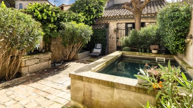 4 Bedroom(s) - 3 Bathroom(s) - 210m² land for sale in Bouches-du-Rhône, Provence-Alpes-Côte-d'Azur, France - FrenchPropertyPortal.com Alpilles (Saint Remy, Maussane, Arles) for sale for 920,000€ in Bouches-du-Rhône, Provence-Alpes-Côte-d'Azur