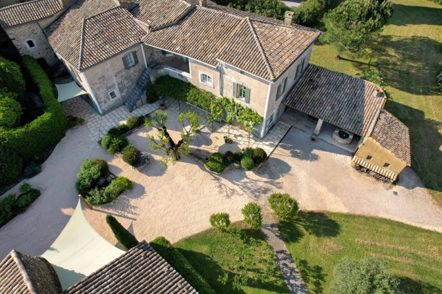 Uzes Area for sale for 1,220,000&euro; in Gard, Languedoc-Roussillon