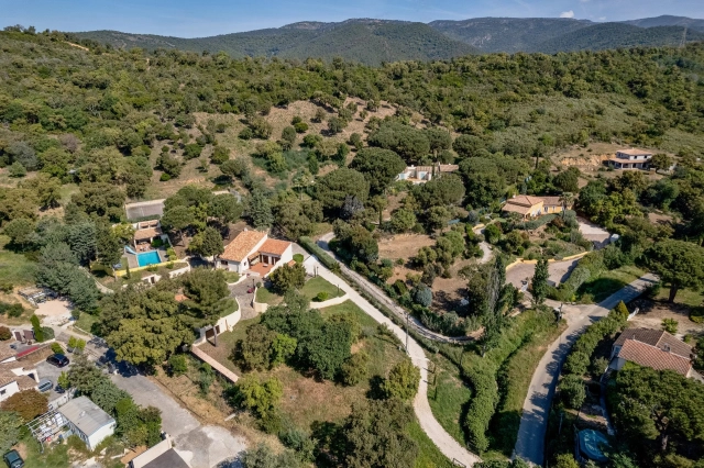 Provence Coast (Cassis to Cavalaire) for sale for 1,275,000&euro; in Var, Provence-Alpes-Côte-d\'Azur