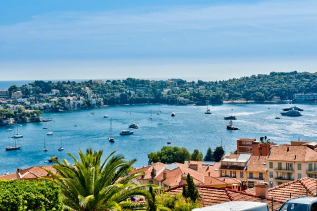 6 Bedroom(s) - 5 Bathroom(s) - 915m² land for sale in Alpes-Maritimes, Provence-Alpes-Côte-d'Azur, France - FrenchPropertyPortal.com Villefranche, Cap Ferrat Area for sale for 6,500,000€ in Alpes-Maritimes, Provence-Alpes-Côte-d'Azur