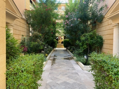Aix en Provence Area for sale for 1,045,000&euro; in Bouches-du-Rhône, Provence-Alpes-Côte-d'Azur