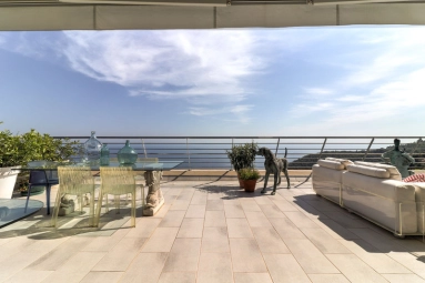 3 Bedroom(s) - 3 Bathroom(s) - 0 m² land for sale in Alpes-Maritimes, Provence-Alpes-Côte-d'Azur, France - FrenchPropertyPortal.com Villefranche, Cap Ferrat Area for sale for 3,980,000€ in Alpes-Maritimes, Provence-Alpes-Côte-d'Azur