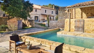Uzes Area for sale for 1,295,000&euro; in Gard, Languedoc-Roussillon
