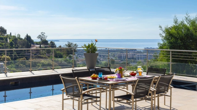 4 Bedroom(s) - 4 Bathroom(s) - 6,163m² land for sale in Alpes-Maritimes, Provence-Alpes-Côte-d'Azur, France - FrenchPropertyPortal.com Cannes Area for sale for 2,750,000€ in Alpes-Maritimes, Provence-Alpes-Côte-d'Azur