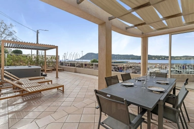 Provence Coast (Cassis to Cavalaire) for sale for 1,150,000&euro; in Var, Provence-Alpes-Côte-d\'Azur
