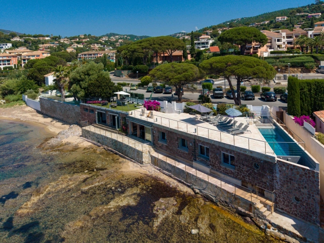 St Raphaël, Ste Maxime Area for sale for 1,650,000&euro; in Var, Provence-Alpes-Côte-d\'Azur