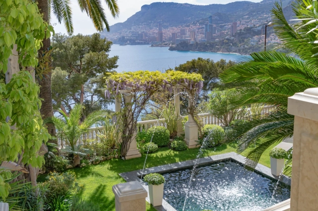 5 Bedroom(s) - 4 Bathroom(s) - 800m² land for sale in Alpes-Maritimes, Provence-Alpes-Côte-d'Azur, France - FrenchPropertyPortal.com Menton, Cap Martin Area for sale for 13,900,000€ in Alpes-Maritimes, Provence-Alpes-Côte-d'Azur