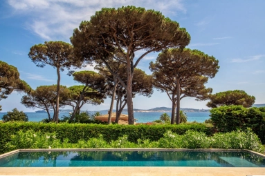 5 Bedroom(s) - 5 Bathroom(s) - 2,430m² land for sale in Var, Provence-Alpes-Côte-d\'Azur, France - FrenchPropertyPortal.com St. Tropez, Grimaud Area for sale for 4,200,000€ in Var, Provence-Alpes-Côte-d\'Azur