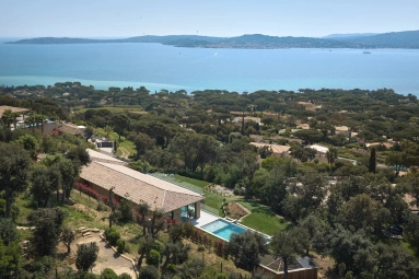 5 Bedroom(s) - 5 Bathroom(s) - 2,502m² land for sale in Var, Provence-Alpes-Côte-d\'Azur, France - FrenchPropertyPortal.com St. Tropez, Grimaud Area for sale for 7,400,000€ in Var, Provence-Alpes-Côte-d\'Azur