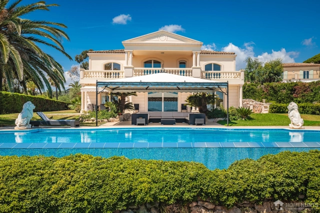 St. Tropez, Grimaud Area for sale for 4,800,000&euro; in Var, Provence-Alpes-Côte-d\'Azur
