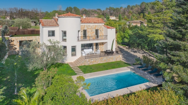 5 Bedroom(s) - 5 Bathroom(s) - 2,277m² land for sale in Alpes-Maritimes, Provence-Alpes-Côte-d'Azur, France - FrenchPropertyPortal.com Mougins, Valbonne, Grasse Area for sale for 2,550,000€ in Alpes-Maritimes, Provence-Alpes-Côte-d'Azur