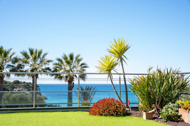 3 Bedroom(s) - 2 Bathroom(s) - 0 m² land for sale in Var, Provence-Alpes-Côte-d\'Azur, France - FrenchPropertyPortal.com Provence Coast (Cassis to Cavalaire) for sale for 1,470,000€ in Var, Provence-Alpes-Côte-d\'Azur