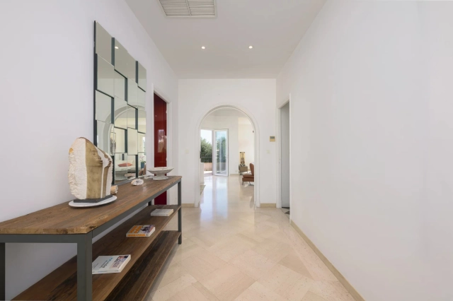Cannes Area for sale for 1,150,000&euro; in Alpes-Maritimes, Provence-Alpes-Côte-d'Azur
