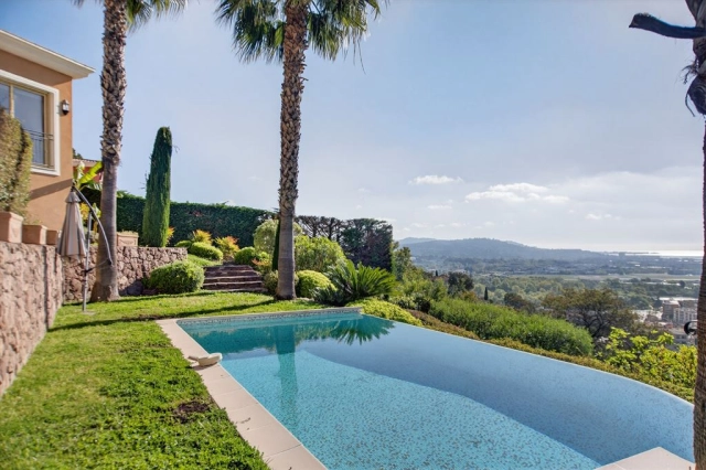 3 Bedroom(s) - 3 Bathroom(s) - 1,560m² land for sale in Alpes-Maritimes, Provence-Alpes-Côte-d'Azur, France - FrenchPropertyPortal.com Cannes Area for sale for 2,250,000€ in Alpes-Maritimes, Provence-Alpes-Côte-d'Azur