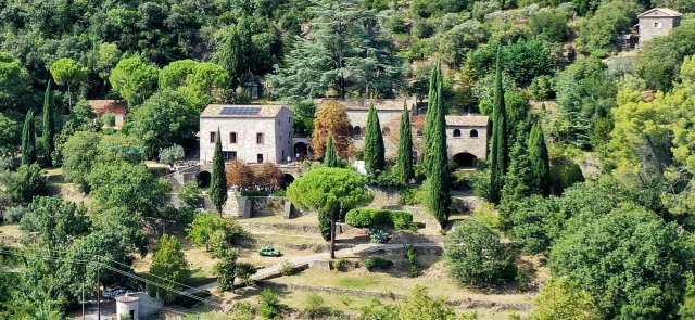 Uzes Area for sale for 1,000,000&euro; in Gard, Languedoc-Roussillon