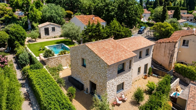 4 Bedroom(s) - 816m² land for sale in Alpes-Maritimes, Provence-Alpes-Côte-d'Azur, France - FrenchPropertyPortal.com Mougins, Valbonne, Grasse Area for sale for 1,690,000€ in Alpes-Maritimes, Provence-Alpes-Côte-d'Azur