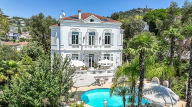 7 Bedroom(s) - 6 Bathroom(s) - 1,877m² land for sale in Alpes-Maritimes, Provence-Alpes-Côte-d'Azur, France - FrenchPropertyPortal.com Cannes Area for sale for 4,880,000€ in Alpes-Maritimes, Provence-Alpes-Côte-d'Azur