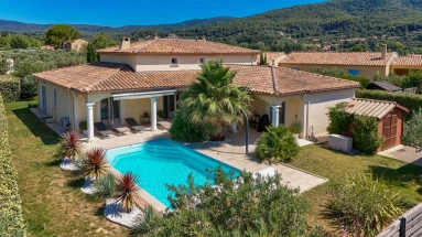 Var Countryside (Fayence, Lorgues, Cotignac) for sale for 585,000&euro; in Var, Provence-Alpes-Côte-d\'Azur