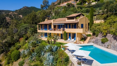 5 Bedroom(s) - 3 Bathroom(s) - 3,052m² land for sale in Alpes-Maritimes, Provence-Alpes-Côte-d'Azur, France - FrenchPropertyPortal.com Cannes Area for sale for 1,950,000€ in Alpes-Maritimes, Provence-Alpes-Côte-d'Azur