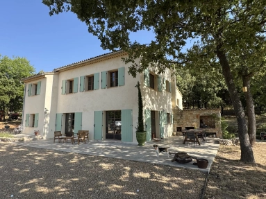 4 Bedroom(s) - 3 Bathroom(s) - 100,320m² land for sale in Var, Provence-Alpes-Côte-d\'Azur, France - FrenchPropertyPortal.com Var Countryside (Fayence, Lorgues, Cotignac) for sale for 1,290,000€ in Var, Provence-Alpes-Côte-d\'Azur
