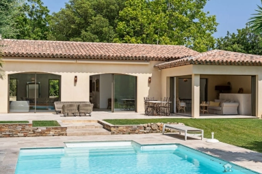 5 Bedroom(s) - 3 Bathroom(s) - 3,056m² land for sale in Var, Provence-Alpes-Côte-d\'Azur, France - FrenchPropertyPortal.com St. Tropez, Grimaud Area for sale for 3,880,000€ in Var, Provence-Alpes-Côte-d\'Azur