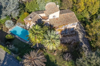 4 Bedroom(s) - 3 Bathroom(s) - 3,002m² land for sale in Alpes-Maritimes, Provence-Alpes-Côte-d'Azur, France - FrenchPropertyPortal.com Cannes Area for sale for 1,696,000€ in Alpes-Maritimes, Provence-Alpes-Côte-d'Azur