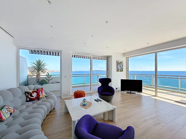 2 Bedroom(s) - 1 Bathroom(s) - 0 m² land for sale in Alpes-Maritimes, Provence-Alpes-Côte-d'Azur, France - FrenchPropertyPortal.com Cannes Area for sale for 1,590,000€ in Alpes-Maritimes, Provence-Alpes-Côte-d'Azur