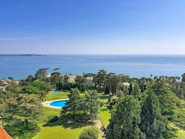2 Bedroom(s) - 2 Bathroom(s) - 0 m² land for sale in Alpes-Maritimes, Provence-Alpes-Côte-d'Azur, France - FrenchPropertyPortal.com Cannes Area for sale for 1,690,000€ in Alpes-Maritimes, Provence-Alpes-Côte-d'Azur