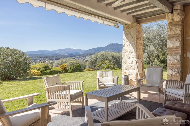 4 Bedroom(s) - 1 Bathroom(s) - 2,358m² land for sale in Alpes-Maritimes, Provence-Alpes-Côte-d'Azur, France - FrenchPropertyPortal.com Vence, St. Paul Area for sale for 1,795,000€ in Alpes-Maritimes, Provence-Alpes-Côte-d'Azur