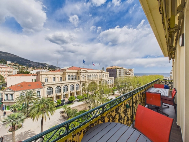 Menton, Cap Martin Area for sale for 1,260,000&euro; in Alpes-Maritimes, Provence-Alpes-Côte-d'Azur