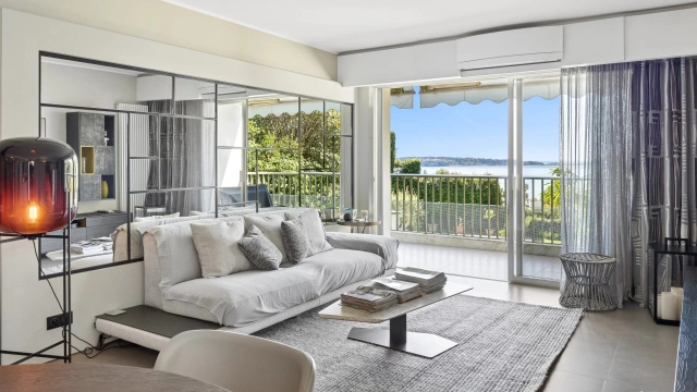 3 Bedroom(s) - 2 Bathroom(s) - 0 m² land for sale in Alpes-Maritimes, Provence-Alpes-Côte-d'Azur, France - FrenchPropertyPortal.com Cannes Area for sale for 1,219,000€ in Alpes-Maritimes, Provence-Alpes-Côte-d'Azur