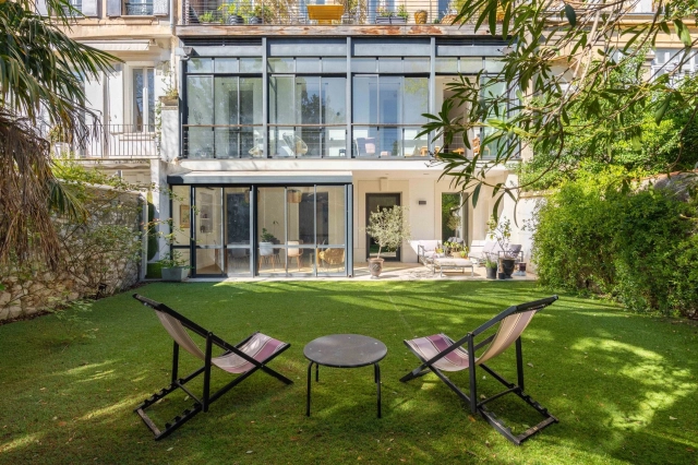 5 Bedroom(s) - 3 Bathroom(s) - 125m² land for sale in Bouches-du-Rhône, Provence-Alpes-Côte-d'Azur, France - FrenchPropertyPortal.com Marseille & Cote Bleu for sale for 1,490,000€ in Bouches-du-Rhône, Provence-Alpes-Côte-d'Azur